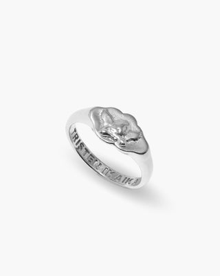 Tiny Angel ring in 925 sterling silver, tiny angel signet, angled view