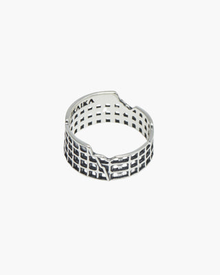 Roman Empire ring in 925 sterling silver, Colosseum wrap, front view