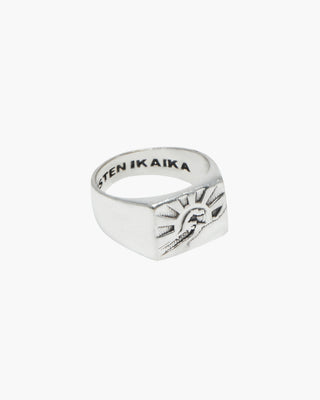 Make Waves ring in 925 sterling silver, wave signet, front view