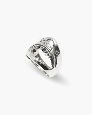 Great White ring in 925 sterling silver, great white shark, angled view