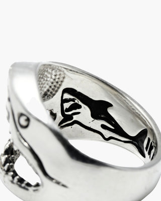 Great White ring in 925 sterling silver, shark engraved inside the band