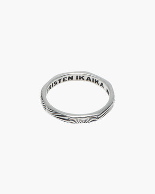 Sunny Boy ring in 925 sterling silver, thin band with hand-drawn sun rays, front view